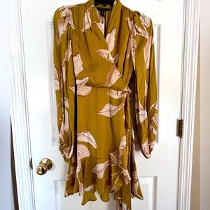 Banana Republic Ruffle Wrap Mini Dress size XS